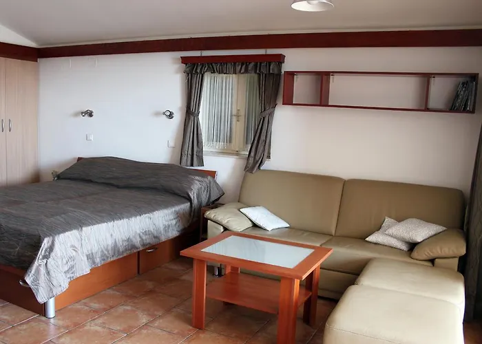 Appartement Ra-krvavica